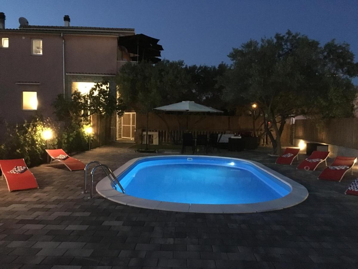 Apartment With Private Pool Sukosan Exterior photo