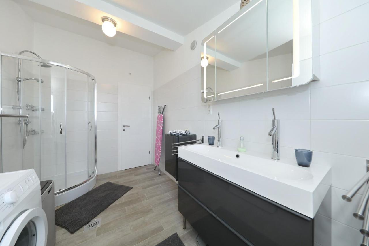 Apartment With Private Pool Sukosan Exterior photo