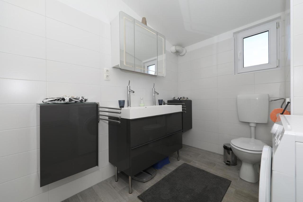 Apartment With Private Pool Sukosan Exterior photo